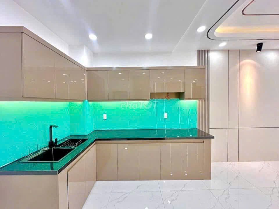 Need to rent an alley house 407/4 A Sư Vạn Hạnh-7.12 district 10