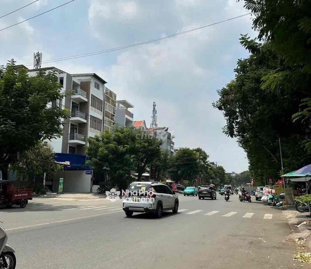 Rents Đặng Thùy Trâm, Bình Thạnh, 200 meters, 10 meters across.