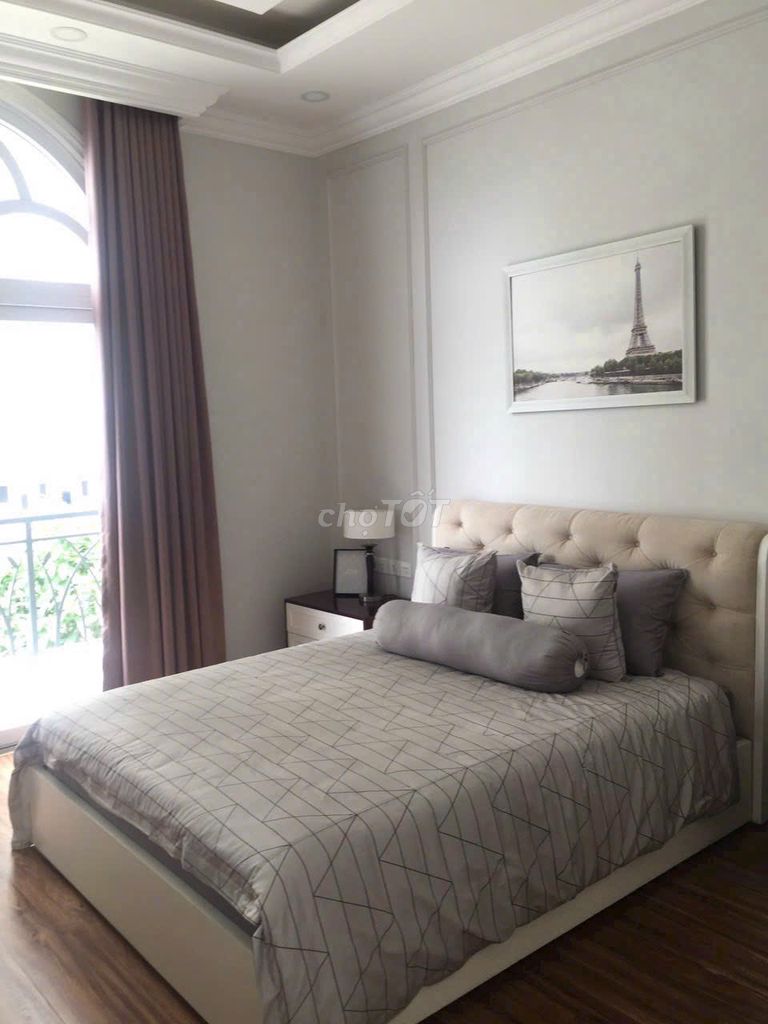 Rent a nice house full empty furniture right here.
