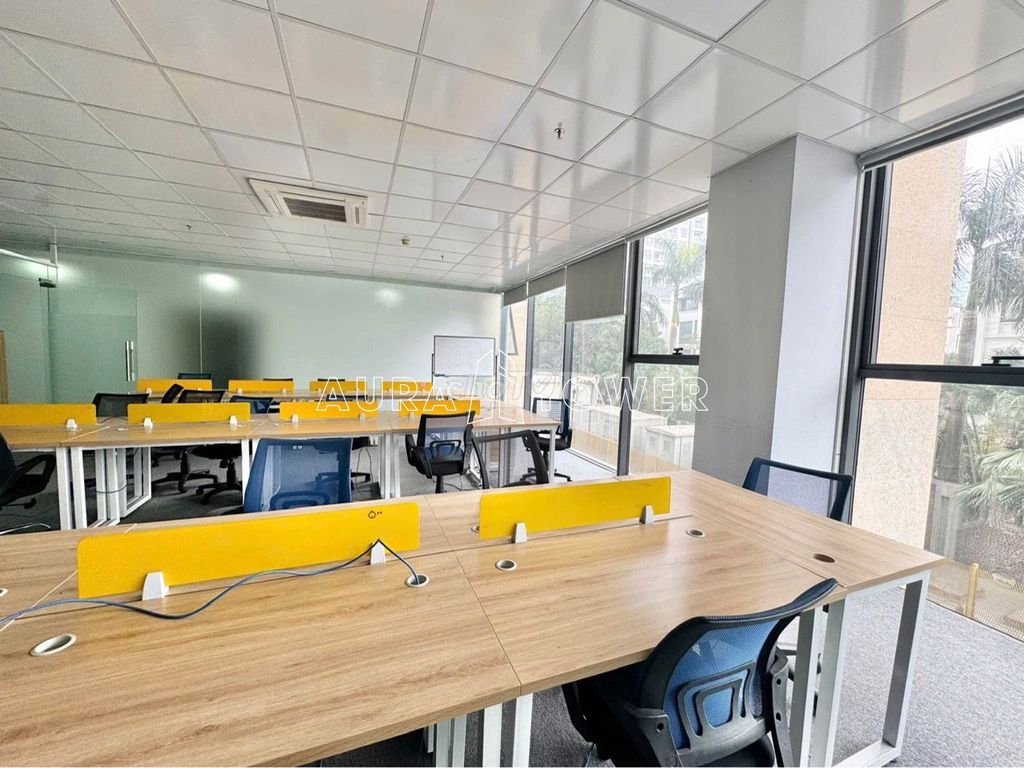 To rent the entire Trường Chinh.