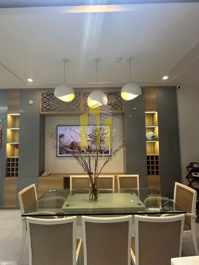 An Phú-6 Specials Room 65 Million.
