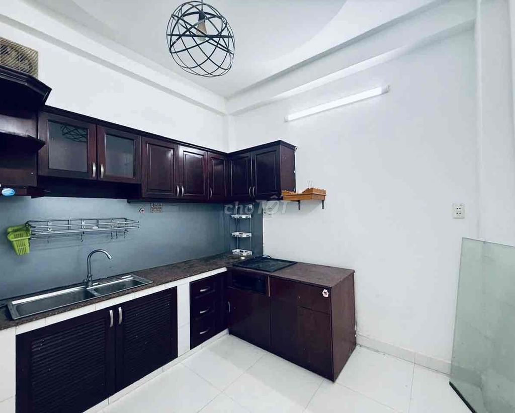 Nice new home, near town, District 1 - N. Nice job. One floor. One floor.
