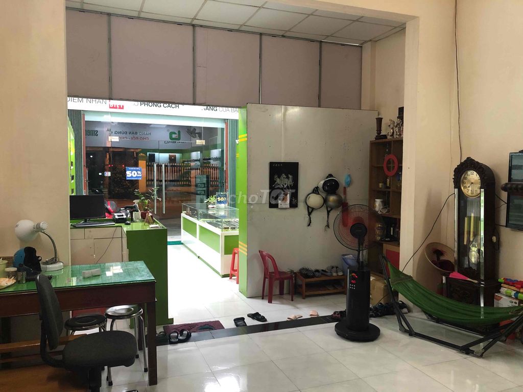 Rent a 9 x26 front Suối Lội near the Double Bar.