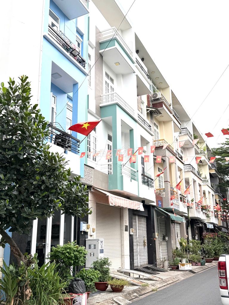 [19 million] to rent a house for nb Bông Sao, District 8. 68 meters2, 4th floor, New Bedroom.