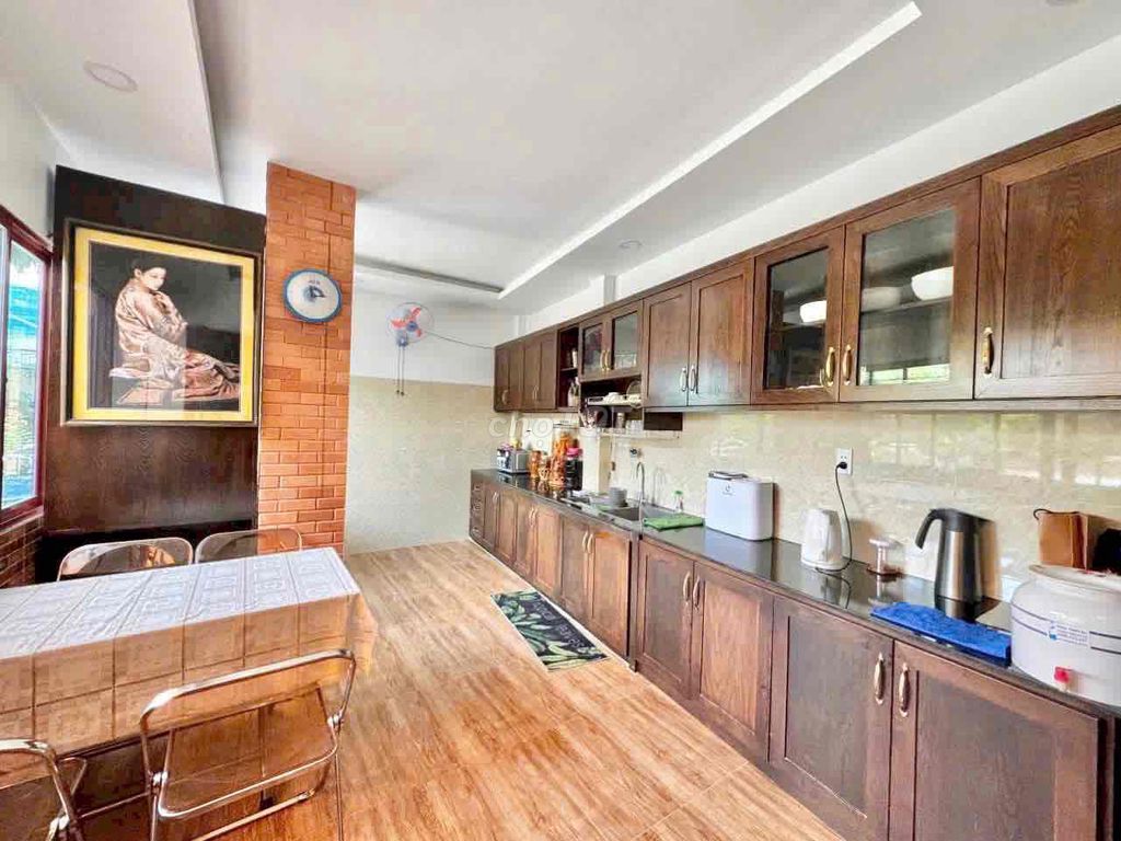 The garden house, the tons of District 7 for rent: 6 MONTHS per month