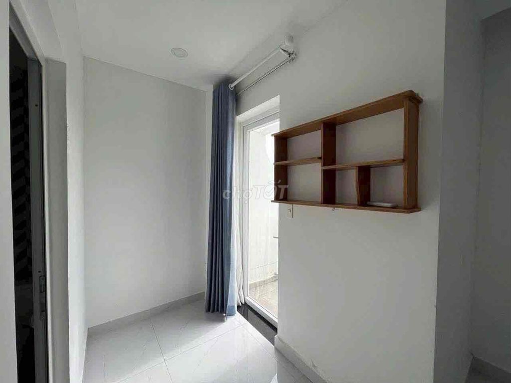 Rent Lovera Park-View Park 12 million a month.