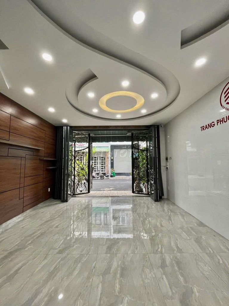 rented a Nguyễn Minh Hoàng car alley house x 5 x18 m_110 3 stories
