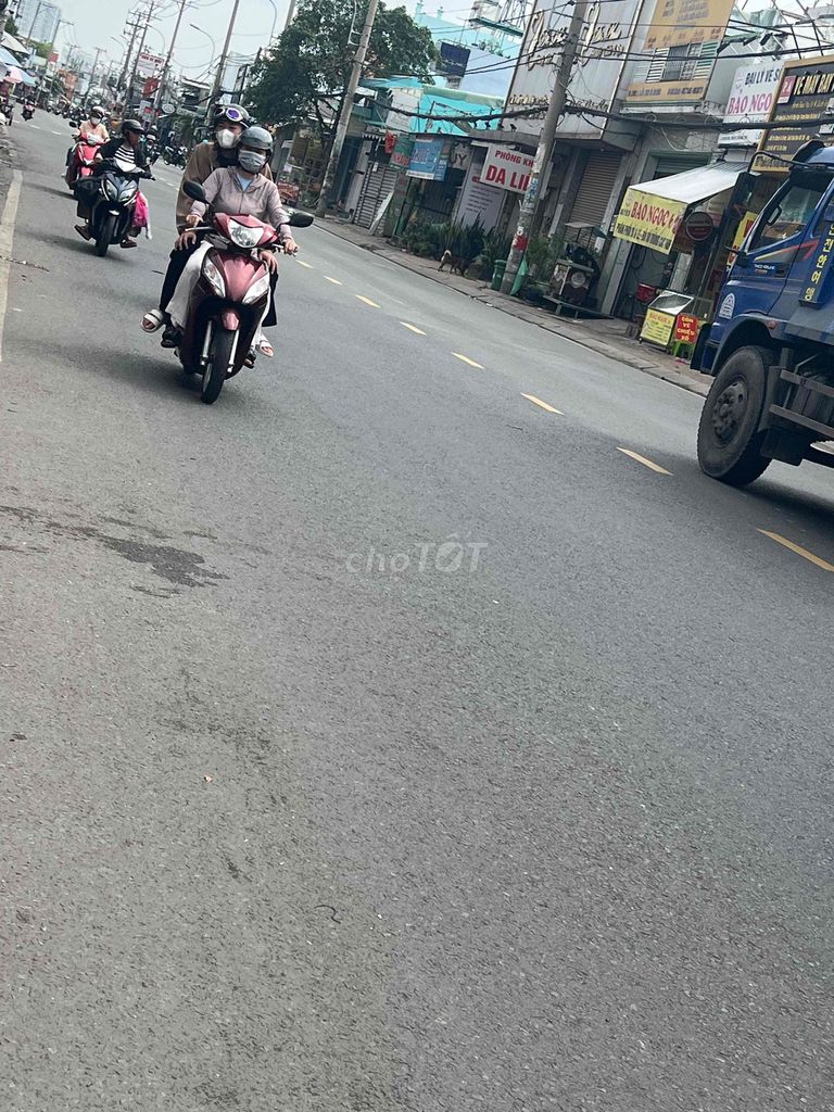 Renting 165 meters cash house in Quốc lộ 50 at 18 trieu