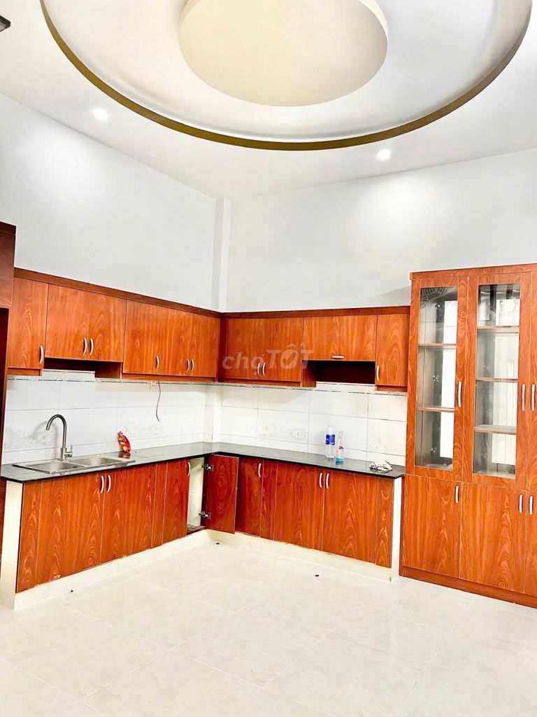 Need to rent an alley building 125/3 A Nguyễn Văn Thương-725 Q. Bình Thạnh
