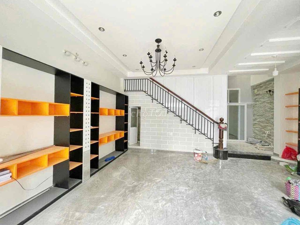 Rent Tân Quy Street mansion 5 bedrooms at 50 million a month.