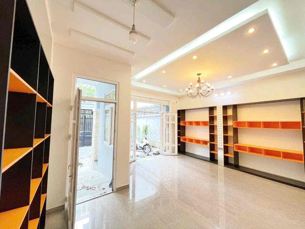 Rent Tân Quy Street mansion 5 bedrooms at 50 million a month.