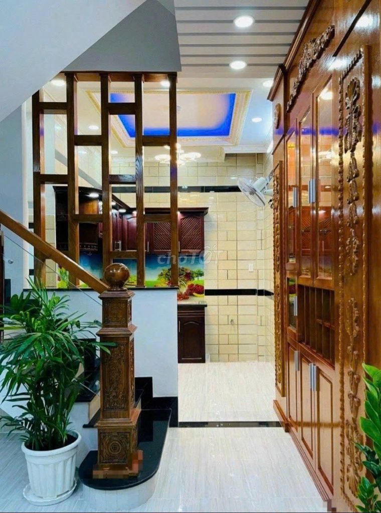 Need to rent a house to 281/6 A Lê Văn Sỹ-7* 1 Q.Tân Bình through the Languages