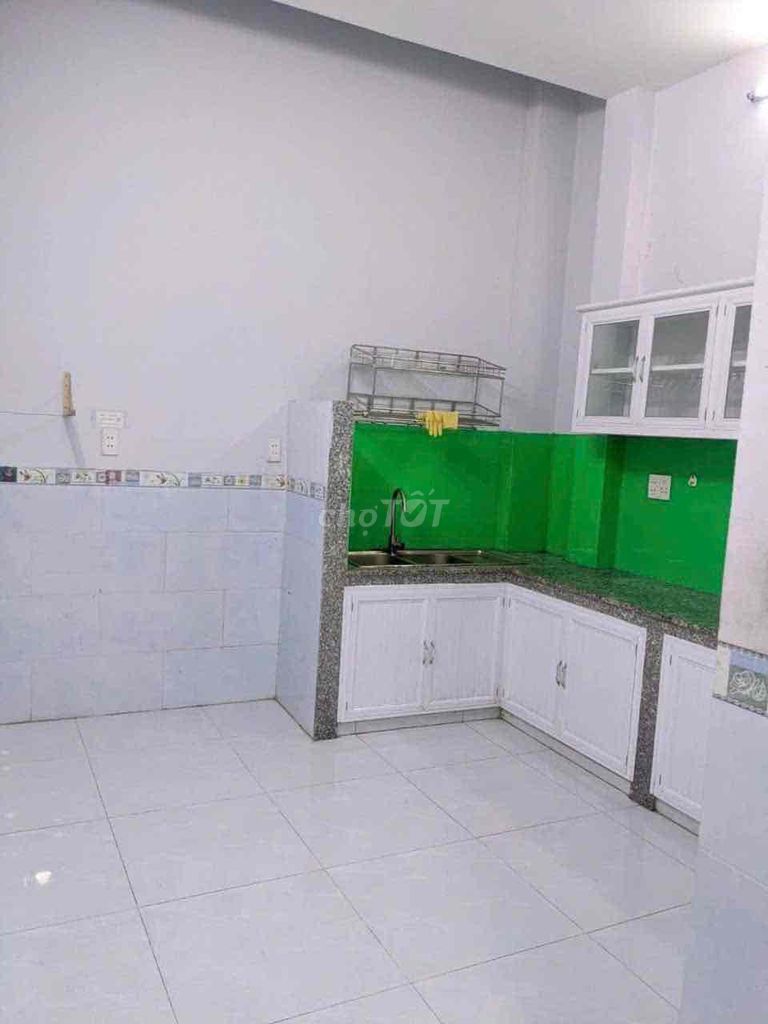 Parking alley house in the White Side. 3-7 x 12 meters-4th floor bedroom.
