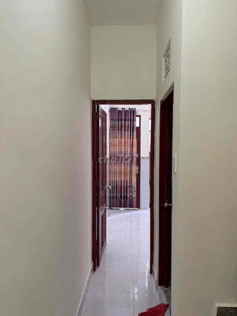 Rent four bedrooms, two rooftops 1886 Huỳnh Tấn Phát.