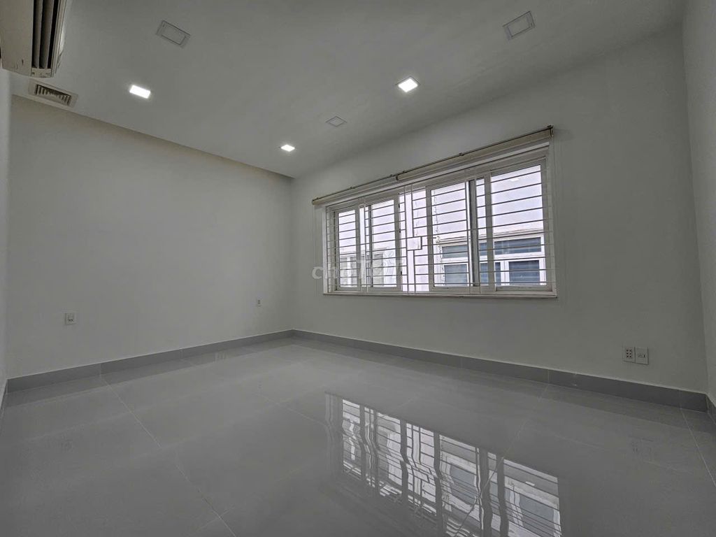 The Cityland Center base is 35 million on three floors.