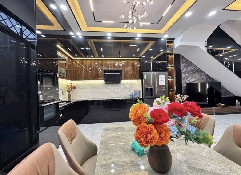 8 meters Nguyễn Hữu Tiến_Tây Thạnh, 5 x18 divided by 3 new bedroom 4