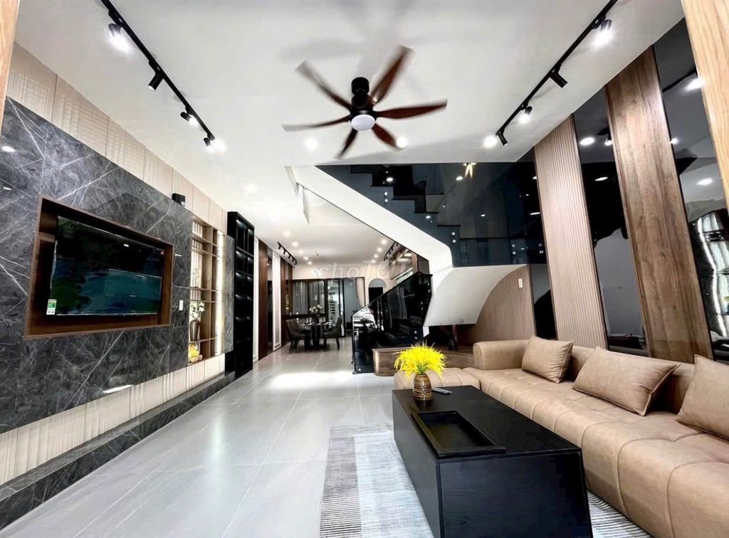 Need to rent a new house to the 114 bus alley 4/4 Phạm Văn Chiêu-714 QGò Vấp