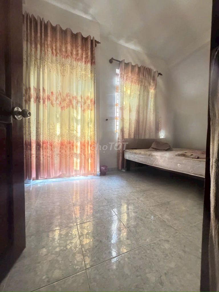 Rent the original house-- 828 battlefields, P. New paint, Q. Tân Bình