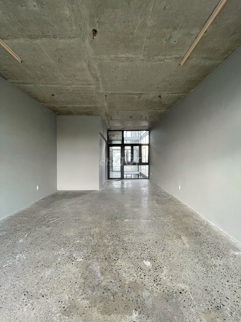 Rent the 176 CTrường Sa - 6 x 30 meters, 6th floor, 120 million