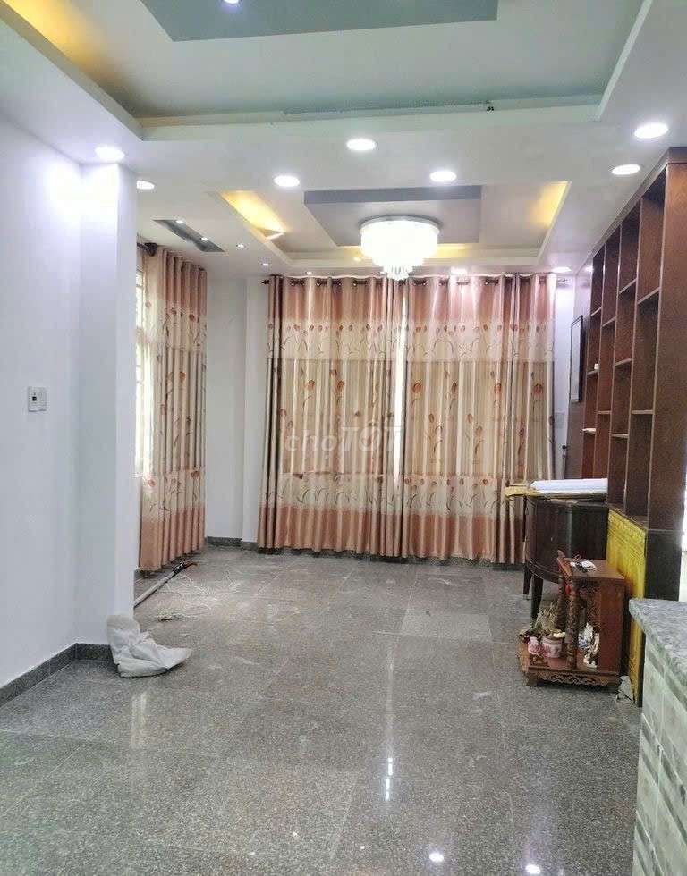1 4th floor bedroom 8 x 15 m Hẻm 1041 Trần Xuân Soạn District 7