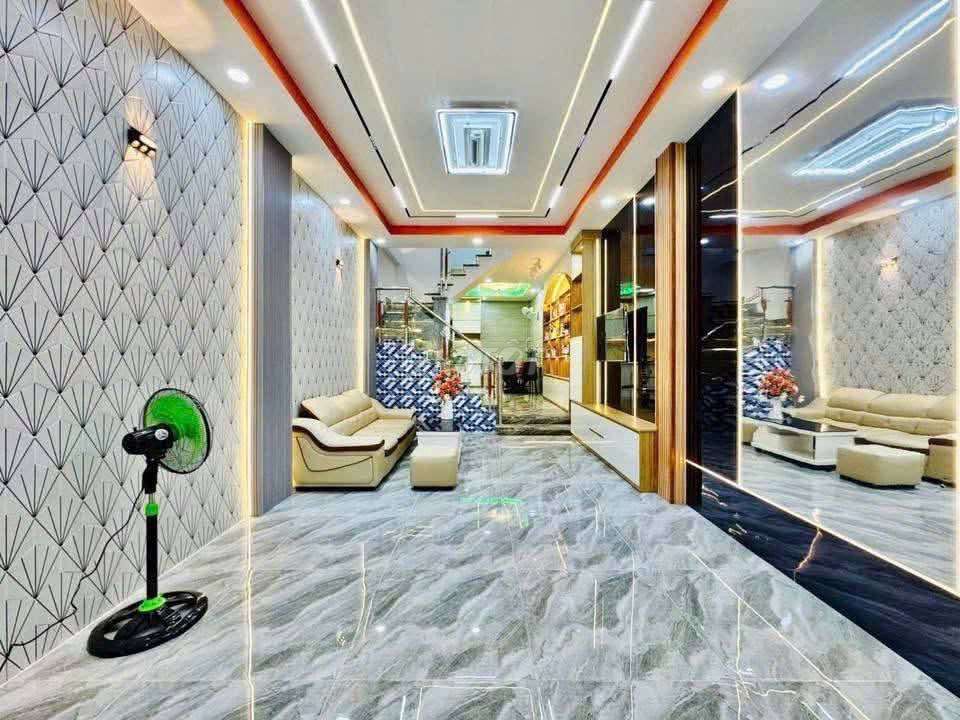 4 x 18mm 3th floor 5 bedroom 5 air conditioning.