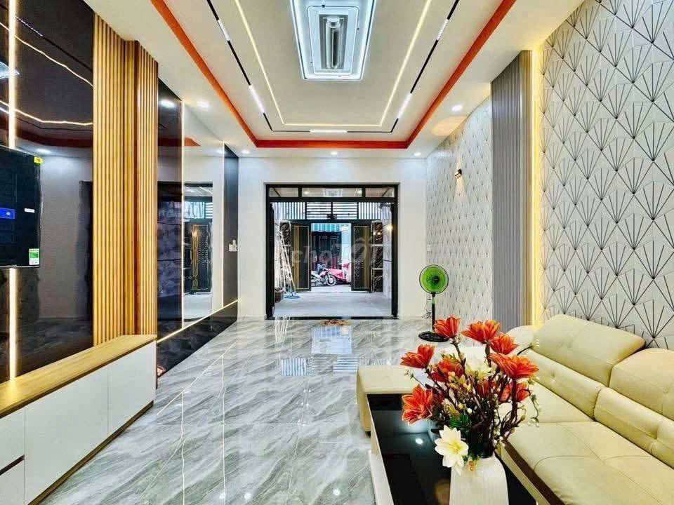4 x 18mm 3th floor 5 bedroom 5 air conditioning.