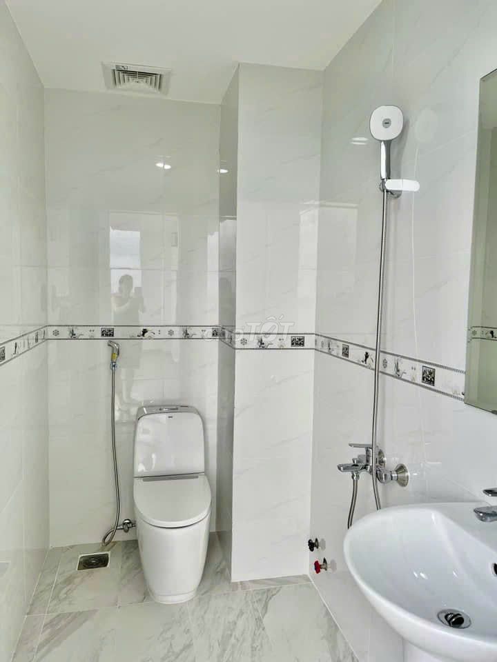 Need to rent a 40-A Nguyễn Minh Hoàng-712 QTân Bình