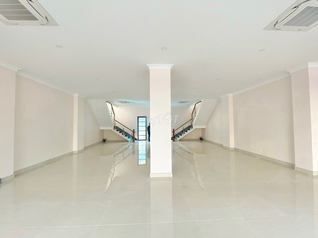 Rent two Nguyễn Văn Lượng Cityland cash-balls.