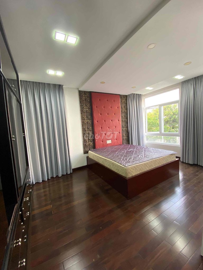 For the Villa Park 180 m2 full interiors only 25 million