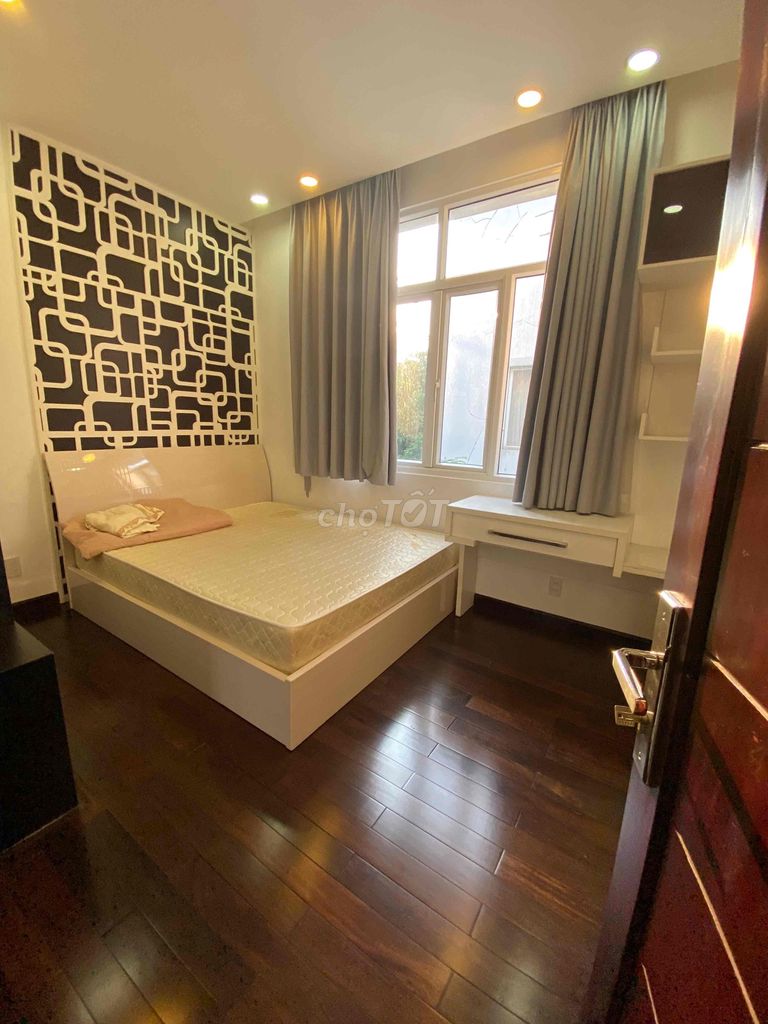 For the Villa Park 180 m2 full interiors only 25 million
