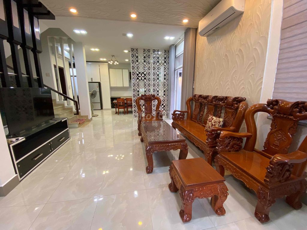 For the Villa Park 180 m2 full interiors only 25 million