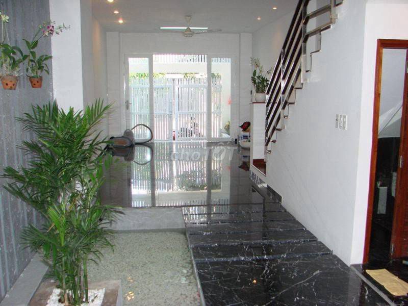 An Phú, District 2, nice clean house, secure area.