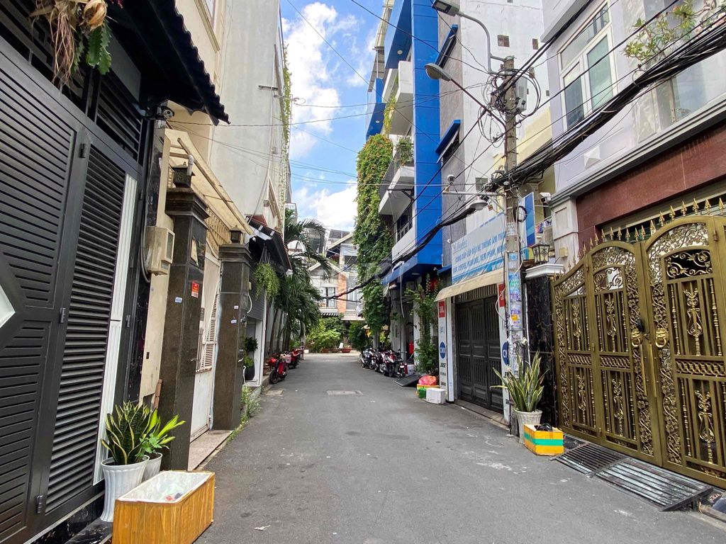 Rent the house 1/72 Nguyễn Thế Truyện, 4 x 15 meters, 2/3 stories 3 bedrooms