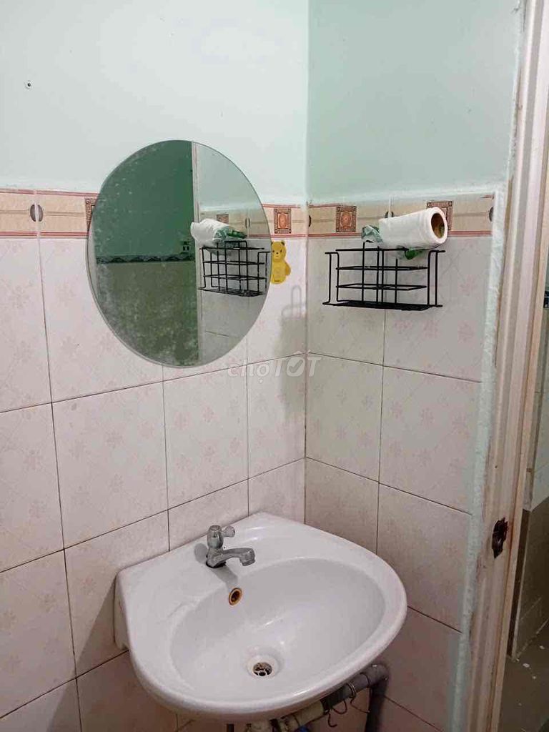 Rent the house 1/72 Nguyễn Thế Truyện, 4 x 15 meters, 2/3 stories 3 bedrooms