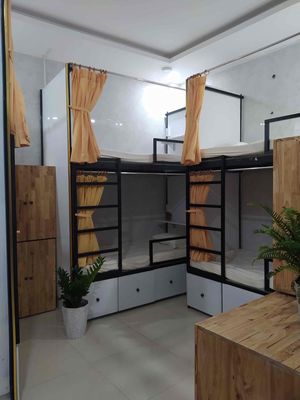 dorms rent under a package bed