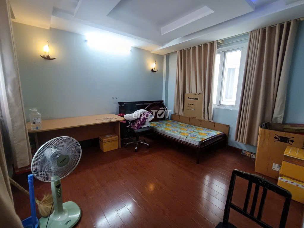 Rent an alley house at T3_6 x14 m_2 floor st, full interior.