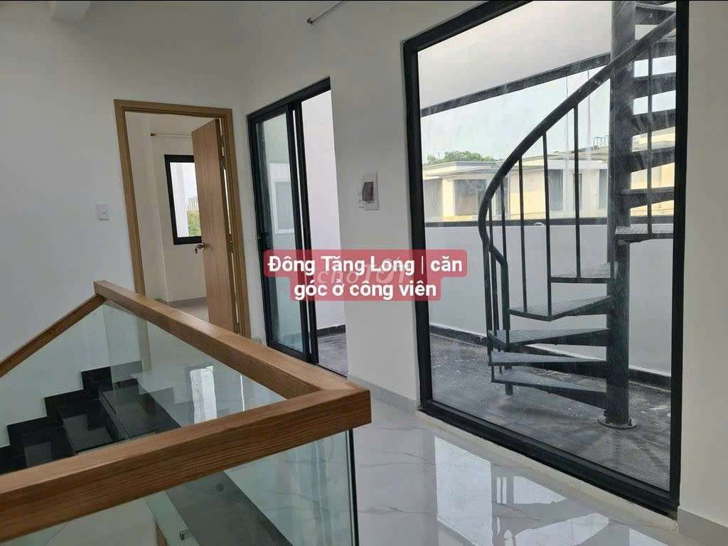 (12 million) cheap! Rent Dongxian house, three floors of park.
