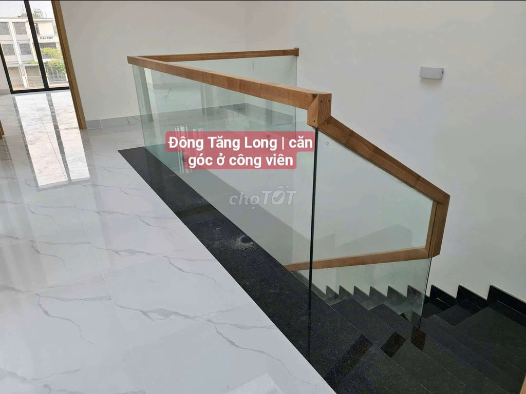 (12 million) cheap! Rent Dongxian house, three floors of park.