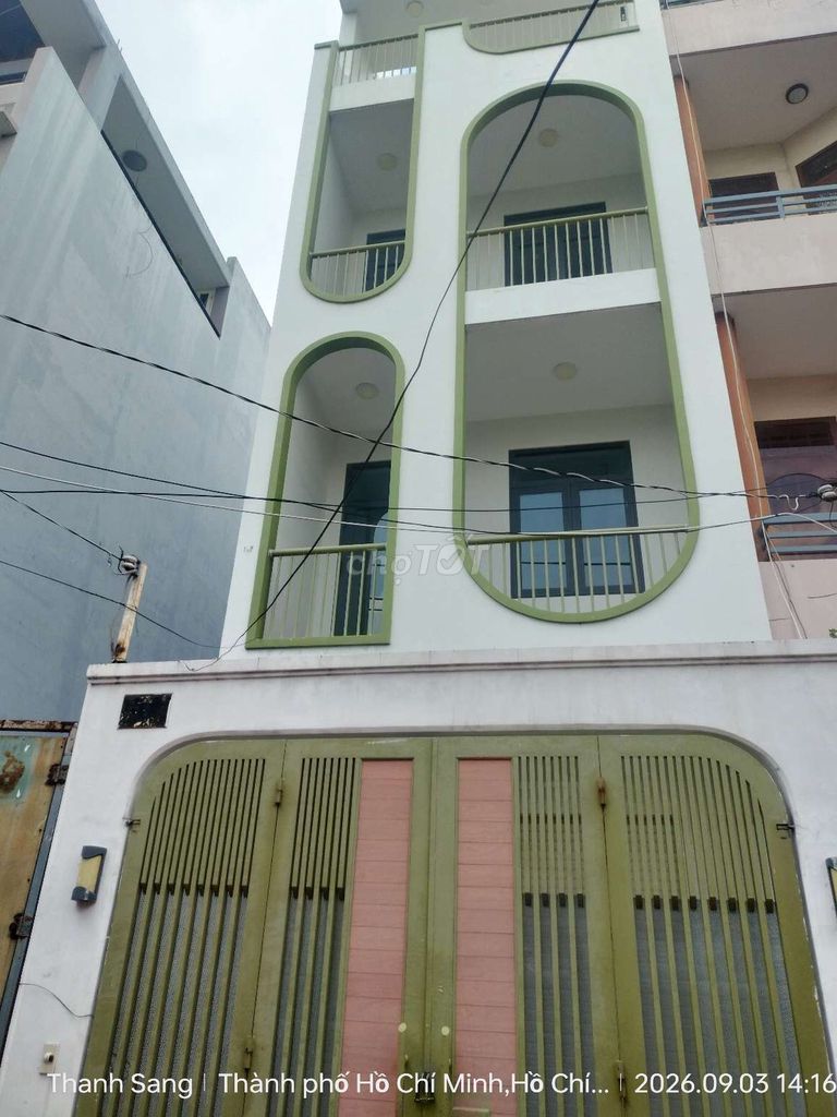 House 1 :10 2 rooftop 4 x 20 m Trần Thị Ngôi