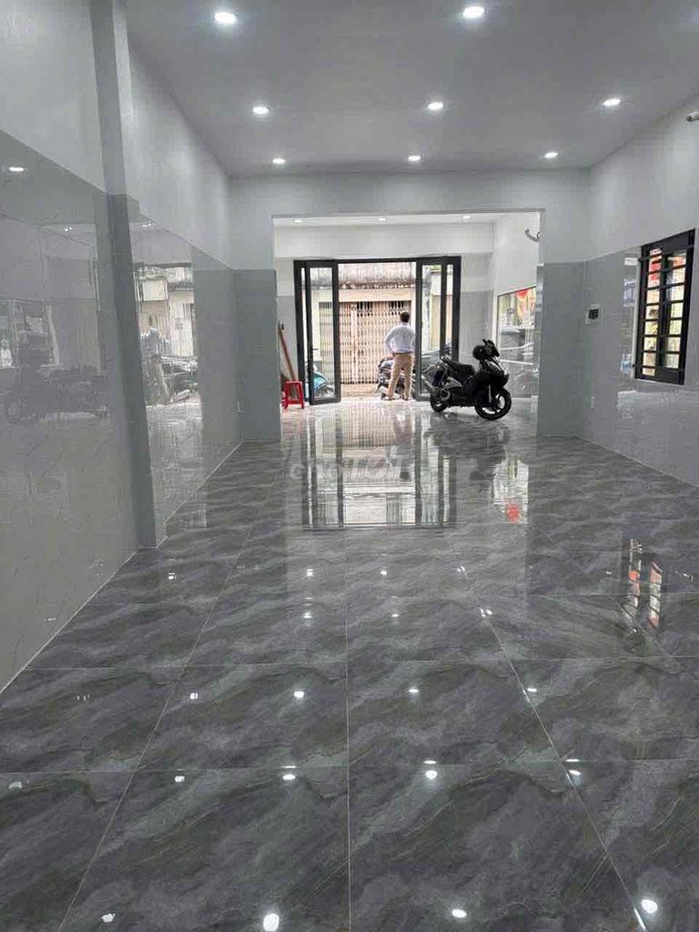 Rent a front house on Thống Nhất-710 Gò Vấp