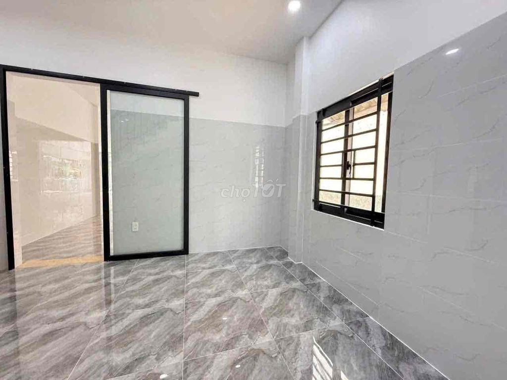 Rent a front house on Thống Nhất-710 Gò Vấp
