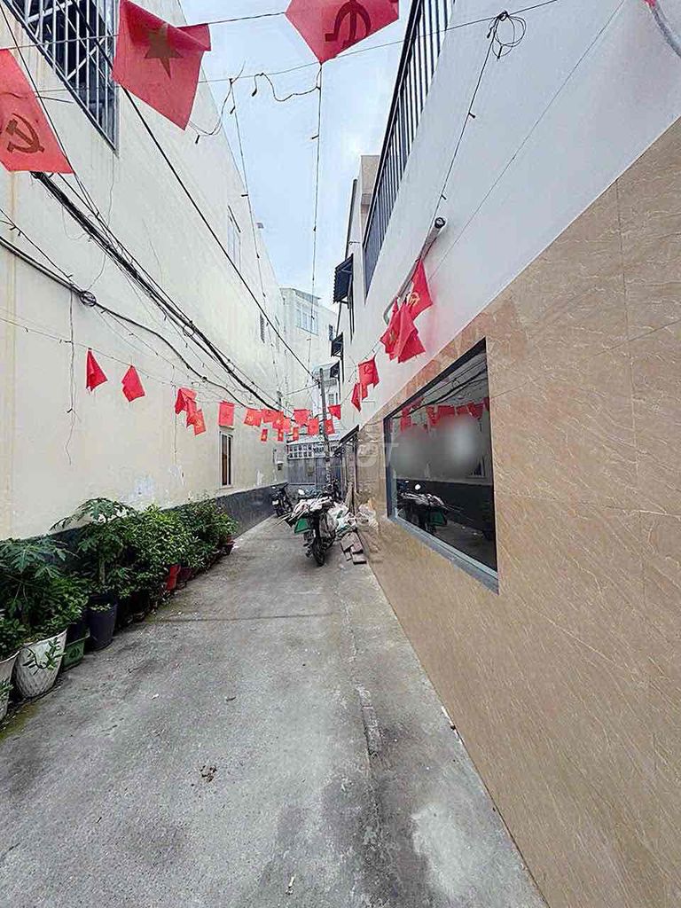 Rent a front house on Thống Nhất-710 Gò Vấp