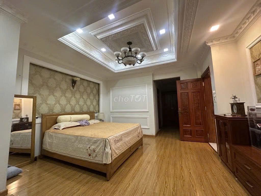 Rent a villa. 1.Trường Sa qbt 10 X18 M M M M M M M M M M M M M M M M M 2 floor for 68 million