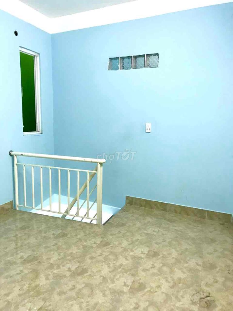 The owner rented the original house in the Phan Văn Trị block