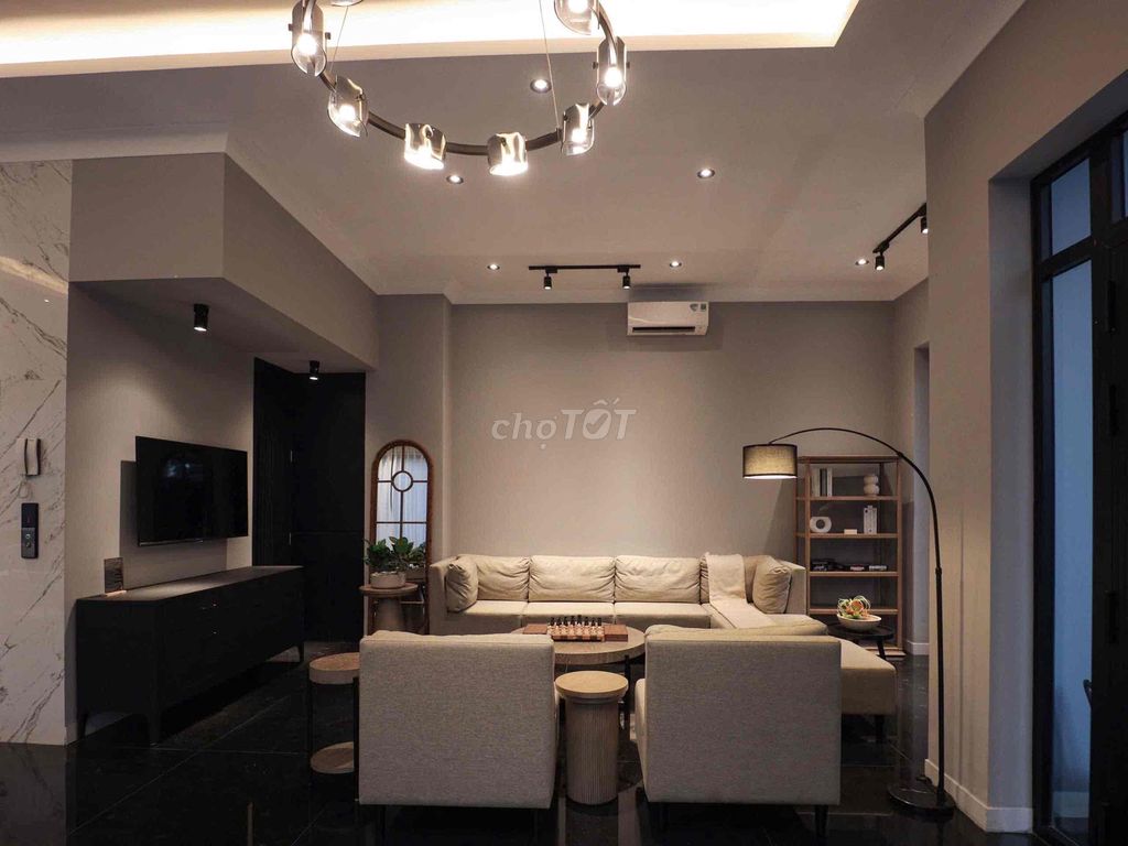 villa 10 x20 M full interior, elevator - Đặng Thùy Trâm, Bình Thạnh