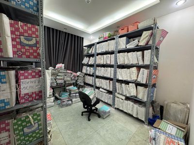 Rent 5 x 20 meters, one vault, 5 floors, one Dương Quang Đông,720, District 8