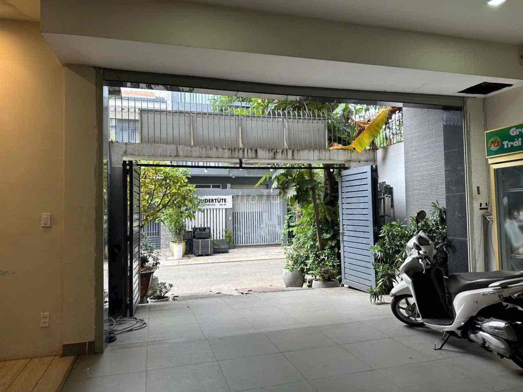 Renting Kadc Liên Phường near Global City at 35 million a month.