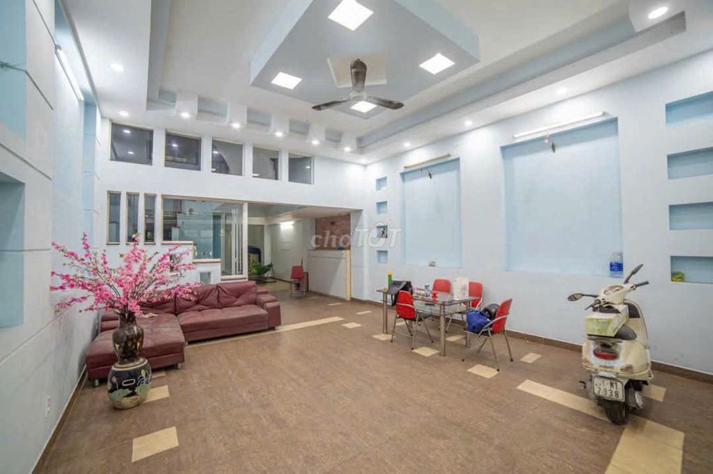 rented a Nguyễn Minh Hoàng car alley house x 5 x18 m_110 3 stories