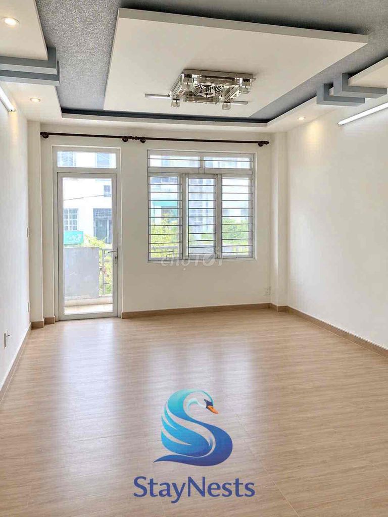 Rent the entire four bedrooms-four toilets-- K300- lotte Republic.