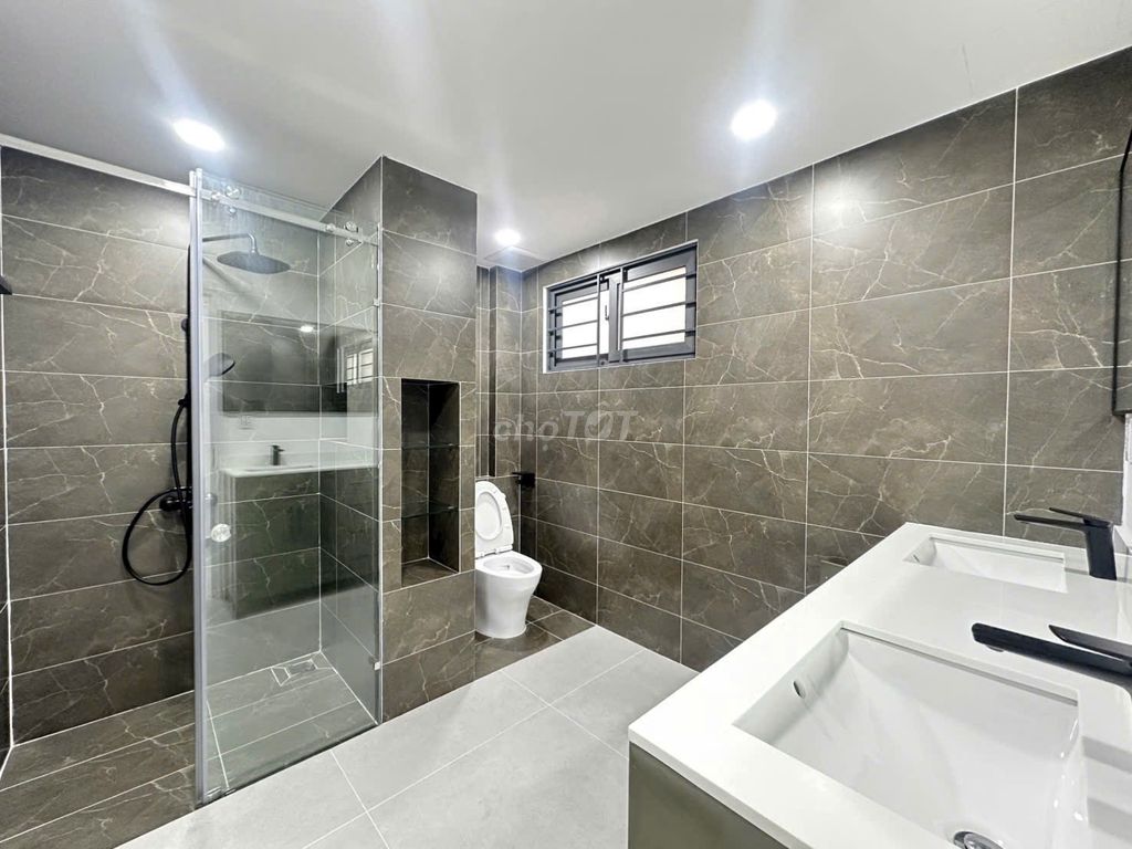 Rent an 812 Trường Sa alley district 3 - 5 X12 M, 4 floors, 4 rooms, 33 million